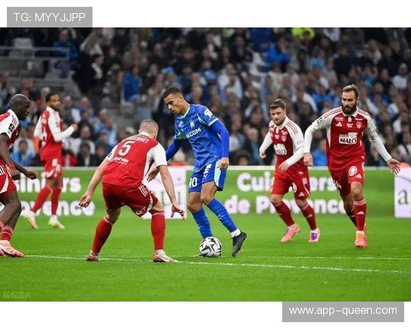马赛3-0布雷斯特，格林伍德点射破门
